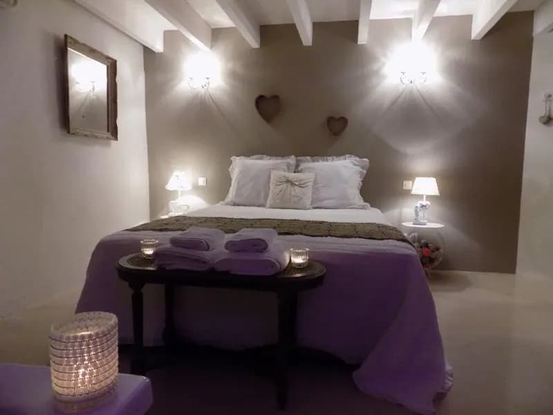 Love room avec jacuzzi - Charme au fil de l'eau