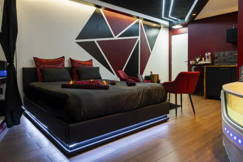 Redroom