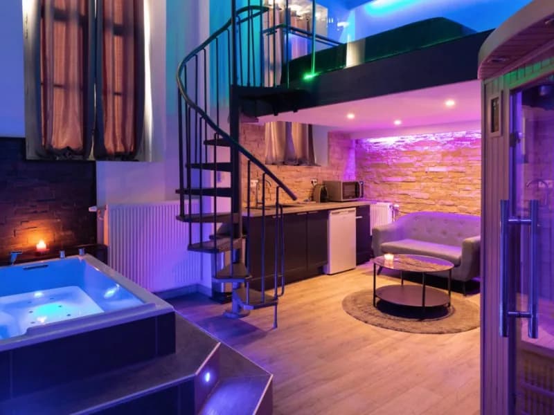 Chambre avec jacuzzi - Spa Privatif 3* · photo 1