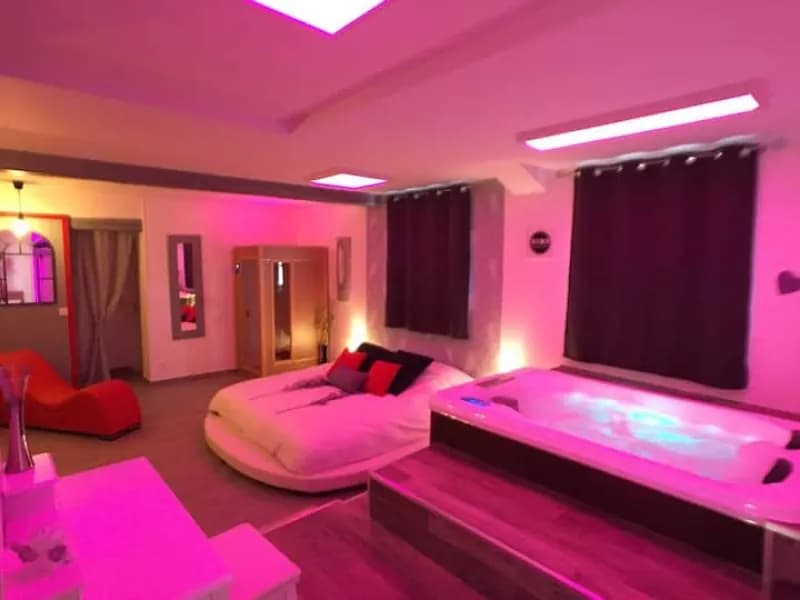 Domaine Des Trois Châteaux - Suite Ambre