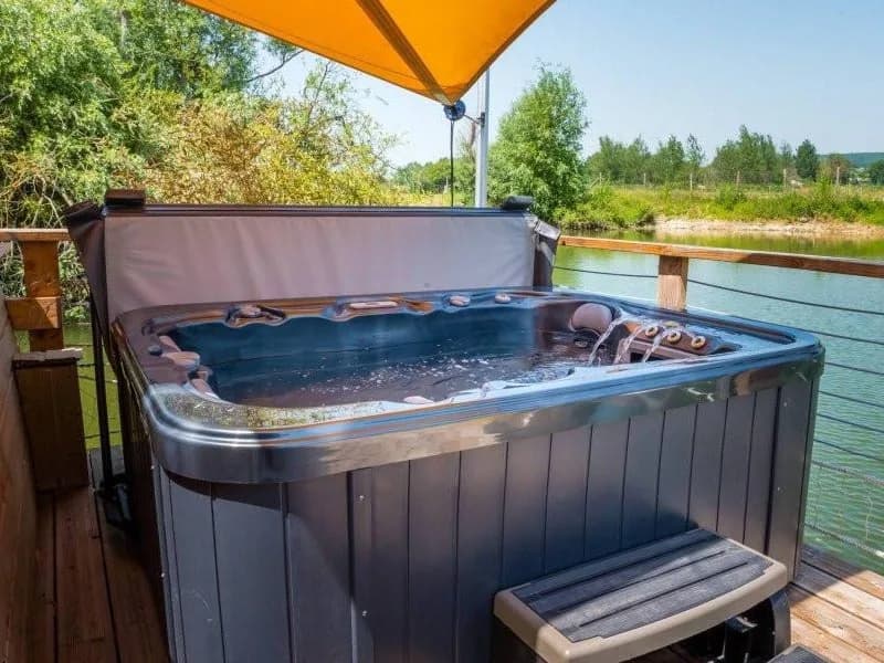 Lodges des Grands Crus - Lodge Flottant · photo 1