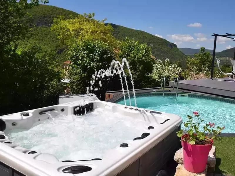Le Soleilo - Soleil Eau et Spa