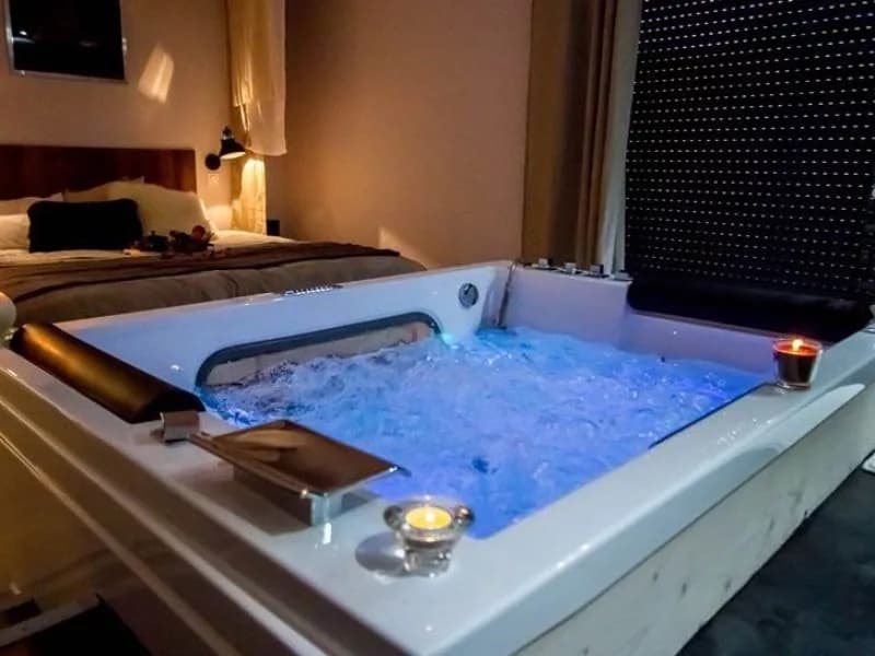 Chambre avec jacuzzi - Love Loft · photo 1